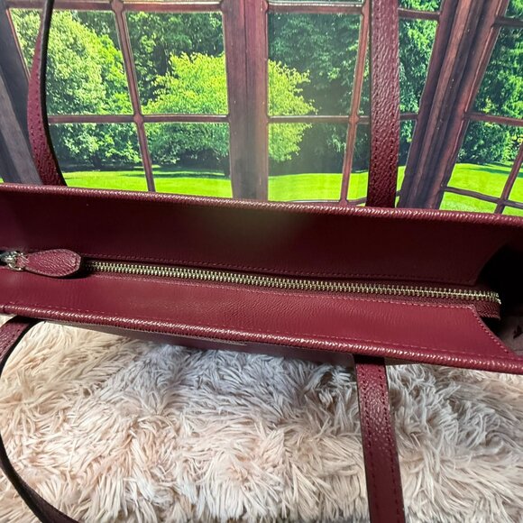 EUC Kate Spade Lori Large Textured Tote- Blackberry w/ COA - Picture 8 of 12